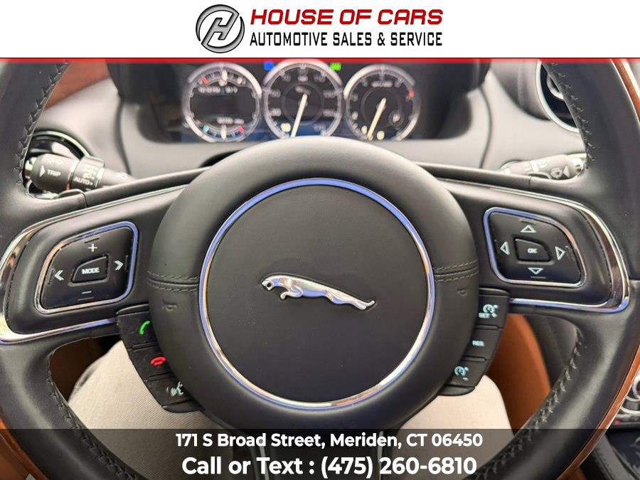 Used 2012 Jaguar XJ L RWD image 41