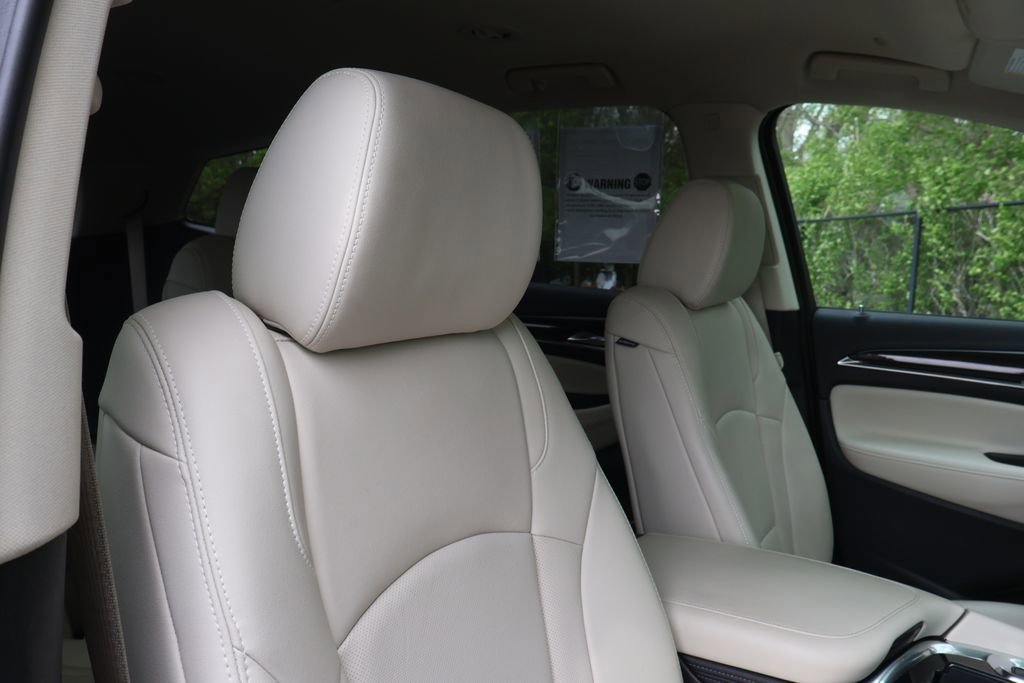 Used 2024 Buick Enclave Essence FWD image 40