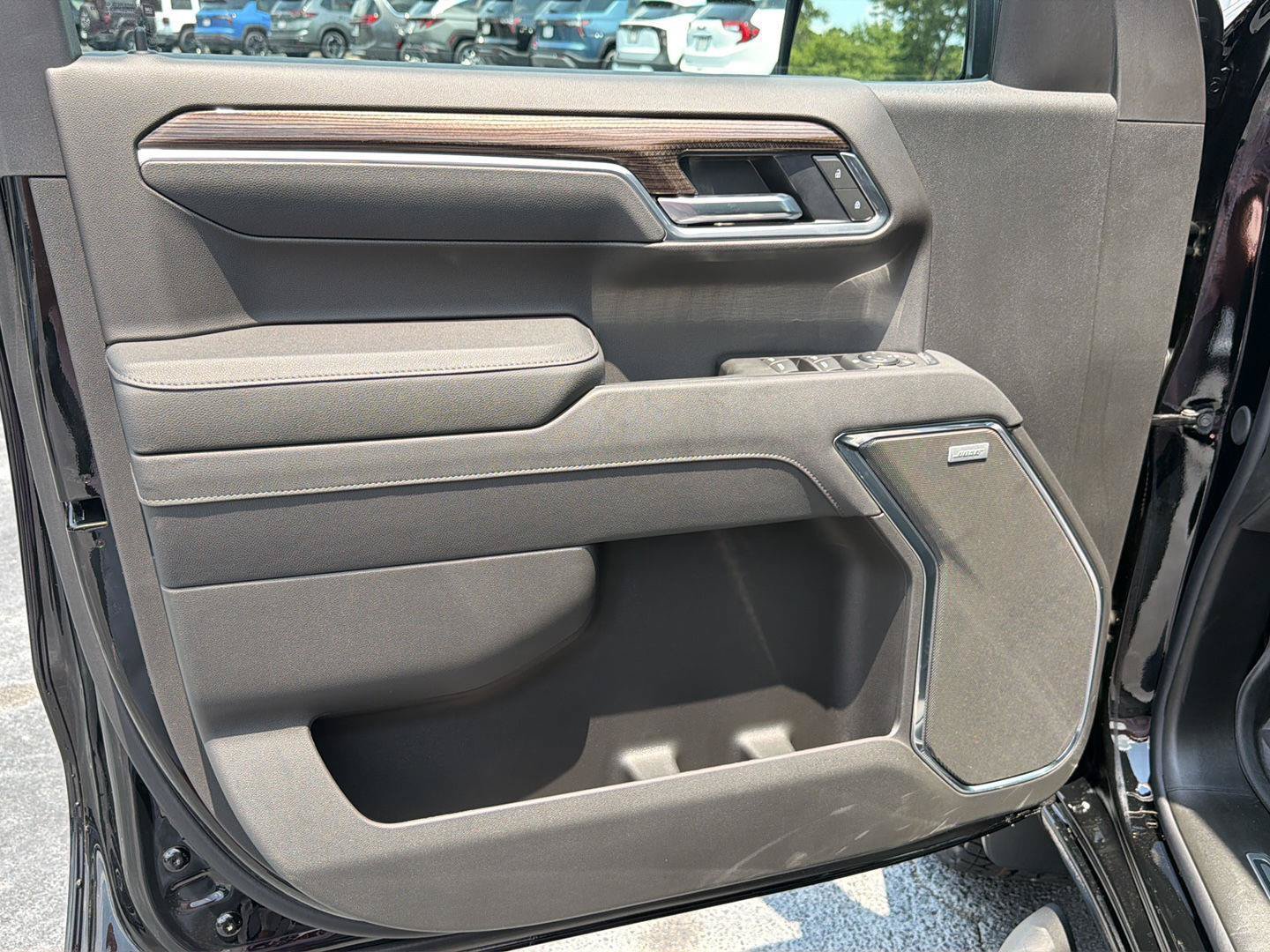 New 2026 Chevrolet Silverado 1500 LT Trail Boss w/ LT Trail Boss Premium Package AWD/4WD image 16