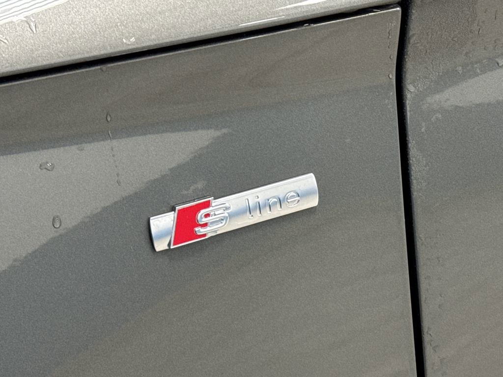 Used 2023 Audi Q5 e Prestige w/ Prestige Package image 36