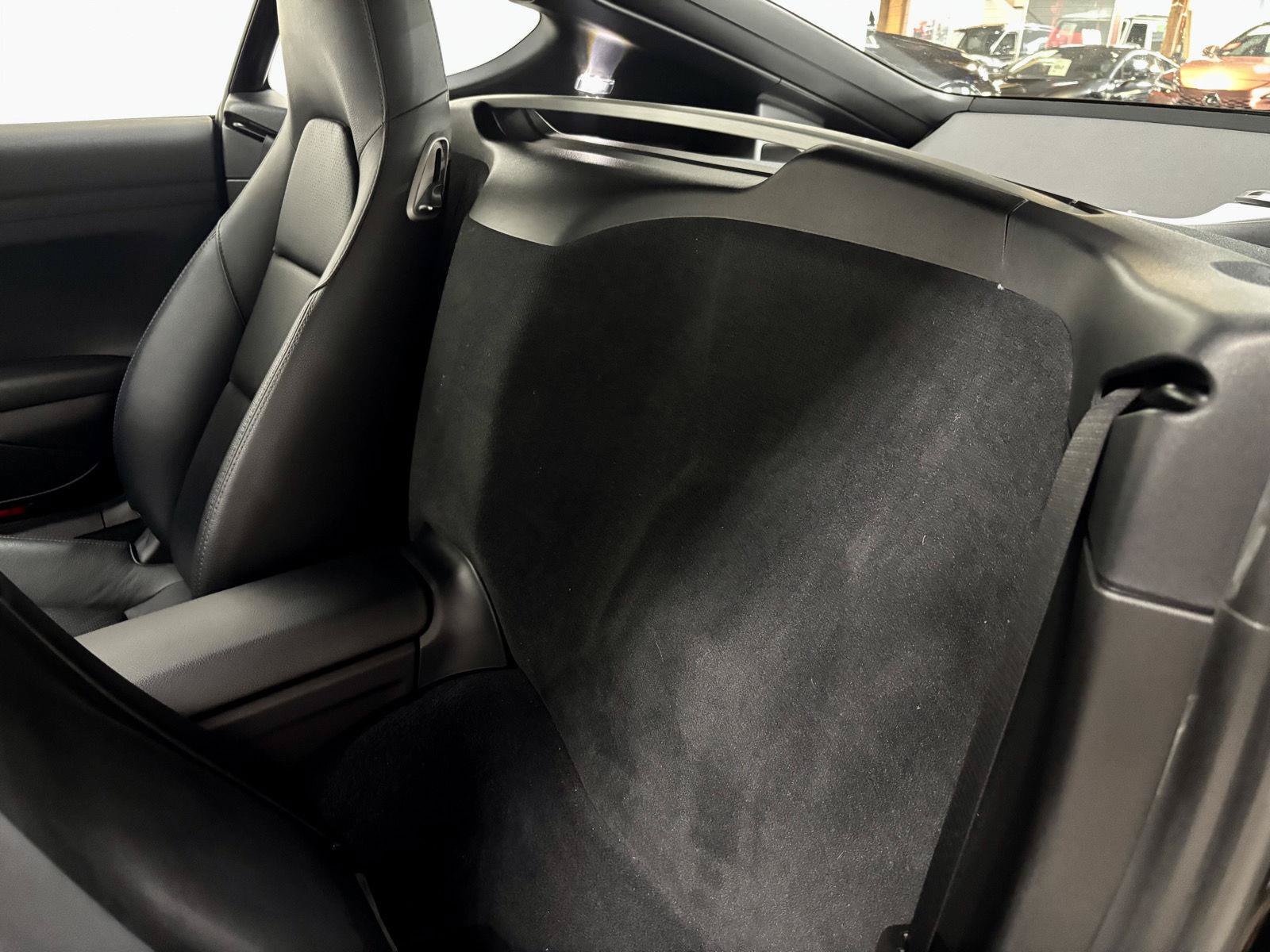 Used 2015 Porsche Cayman RWD image 18