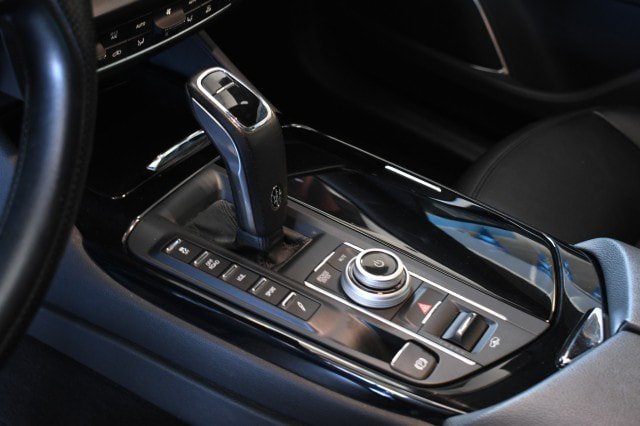 Used 2022 Maserati Levante Modena AWD/4WD image 36