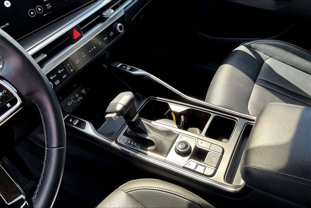 Used 2024 Kia Sorento S image 19