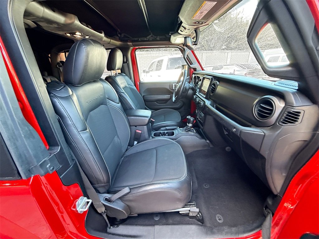 Used 2021 Jeep Wrangler Sport image 32