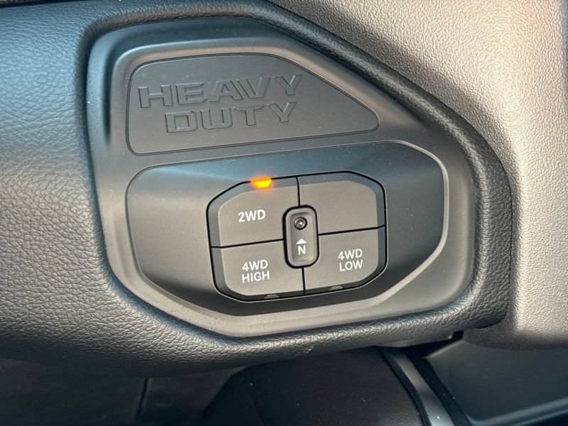 New 2026 RAM 3500 Big Horn AWD/4WD image 33