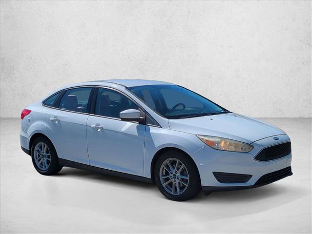 Used 2018 Ford Focus SE FWD image 3