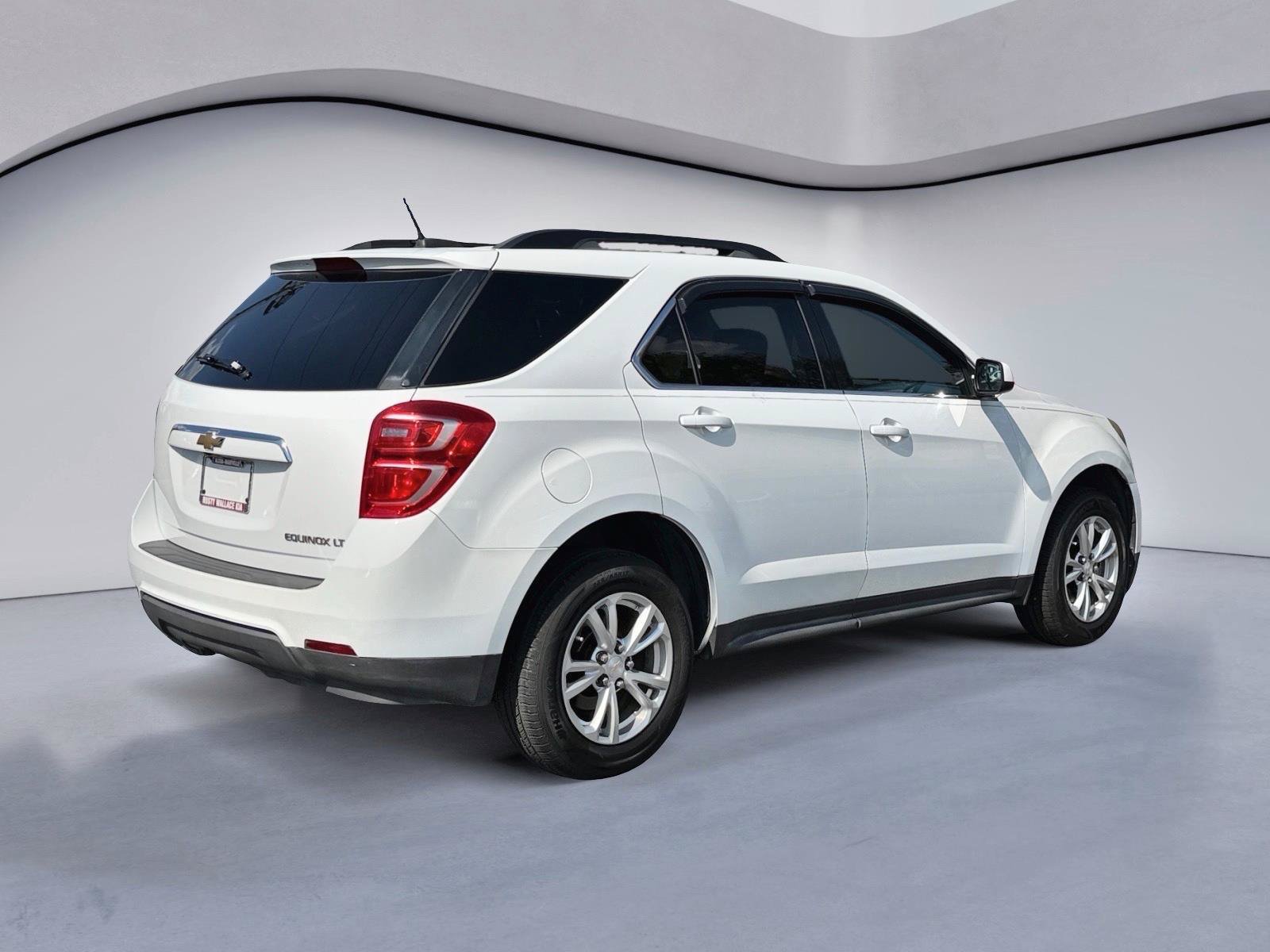 Used 2016 Chevrolet Equinox LT w/ Convenience Package FWD image 5