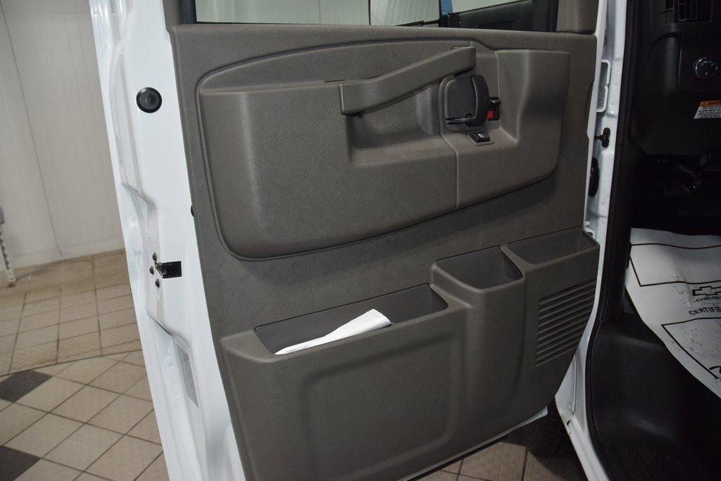New 2026 Chevrolet Express 3500 w/ Power Convenience Package RWD image 26