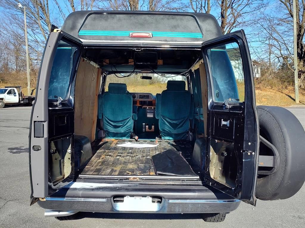 Used 1994 Dodge B2500 image 13