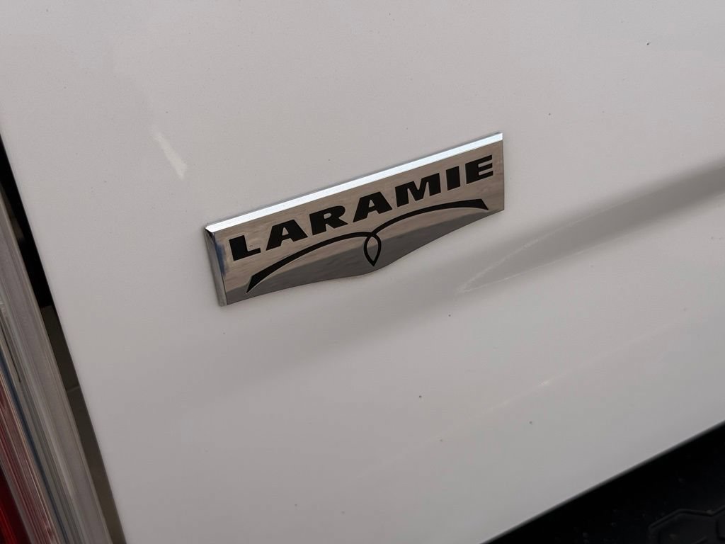 Used 2016 RAM 2500 Laramie w/ Convenience Group AWD/4WD image 27