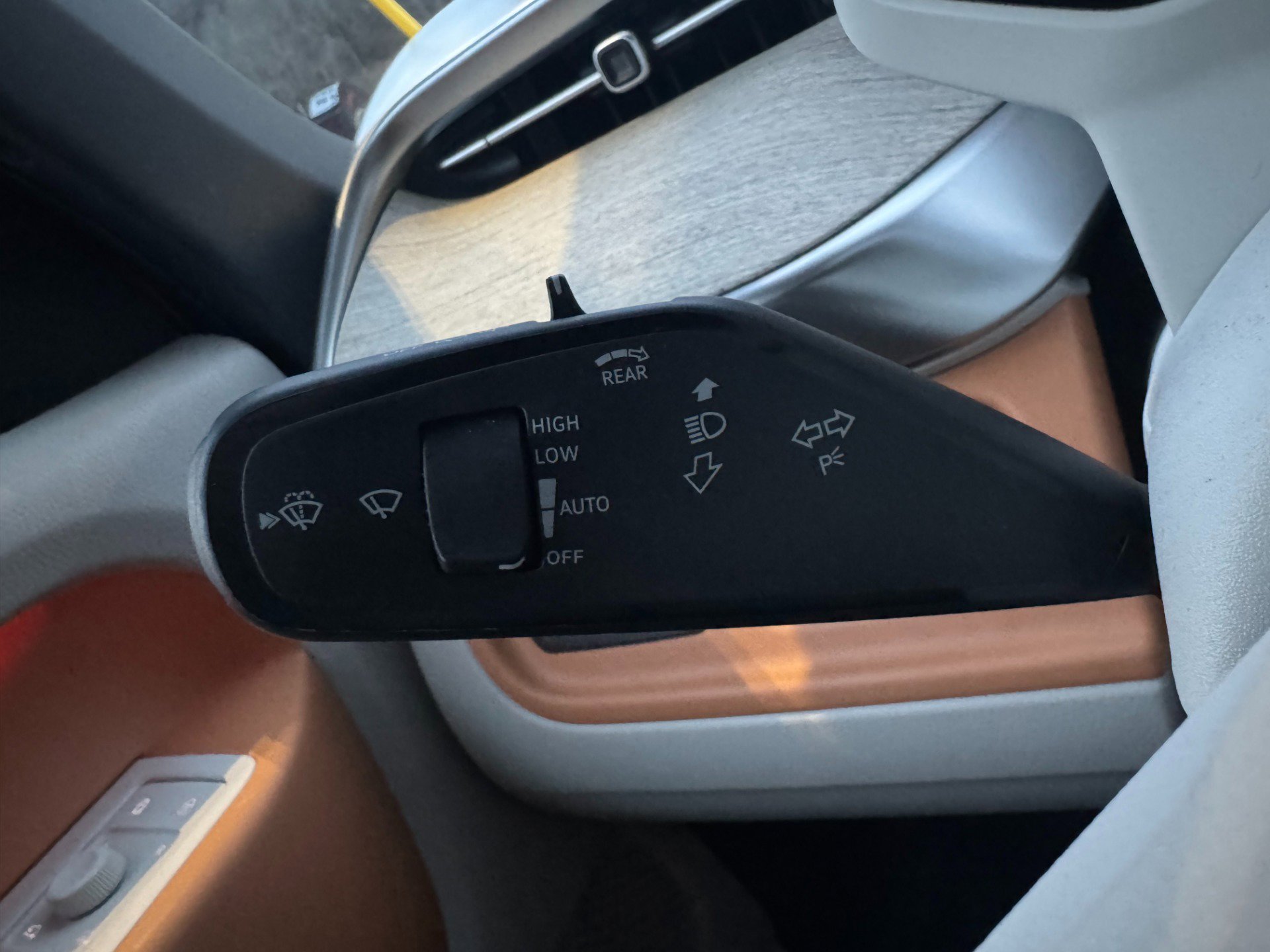 Used 2025 Volkswagen ID. Buzz Pro S Plus image 68