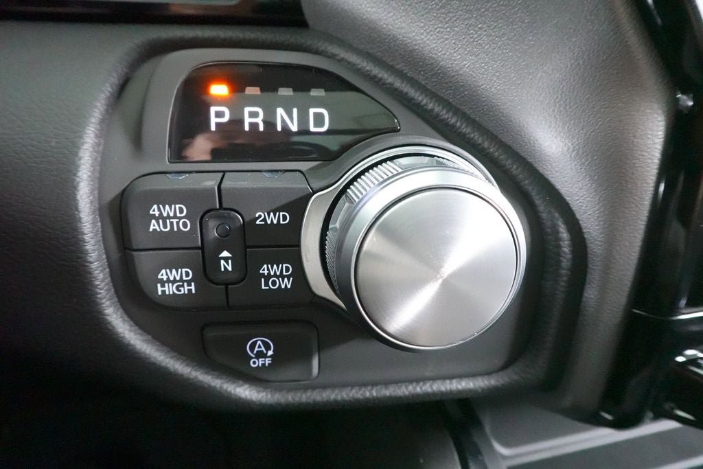 New 2026 RAM 1500 Laramie AWD/4WD image 14