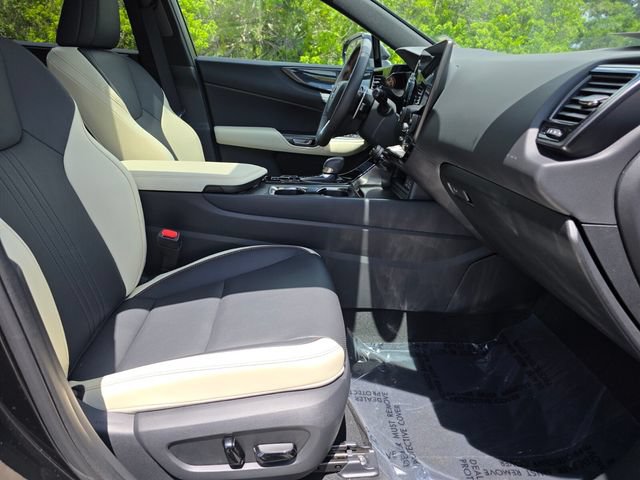 Used 2023 Lexus NX 250 FWD w/ Cold Area Package image 10