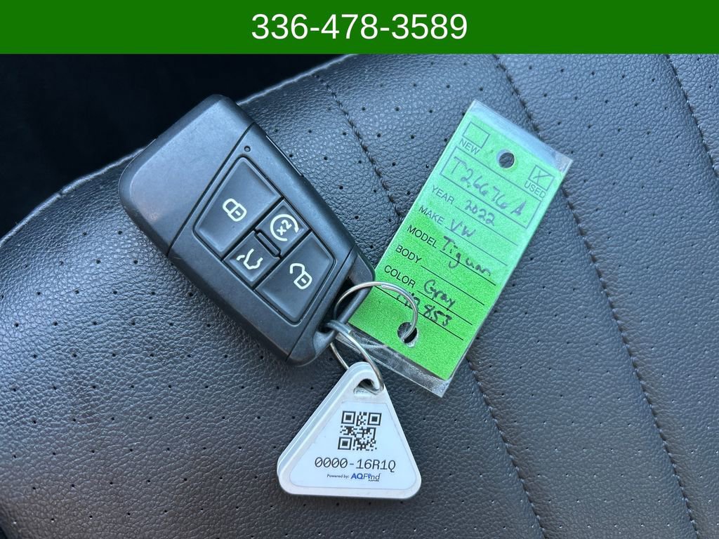 Used 2022 Volkswagen Tiguan SE R-Line image 29