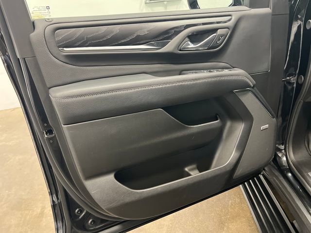 Used 2023 GMC Yukon Denali w/ Advanced Technology Package image 10