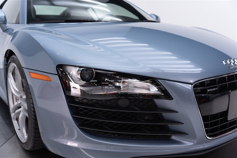 Used 2011 Audi R8 V8 AWD/4WD image 22
