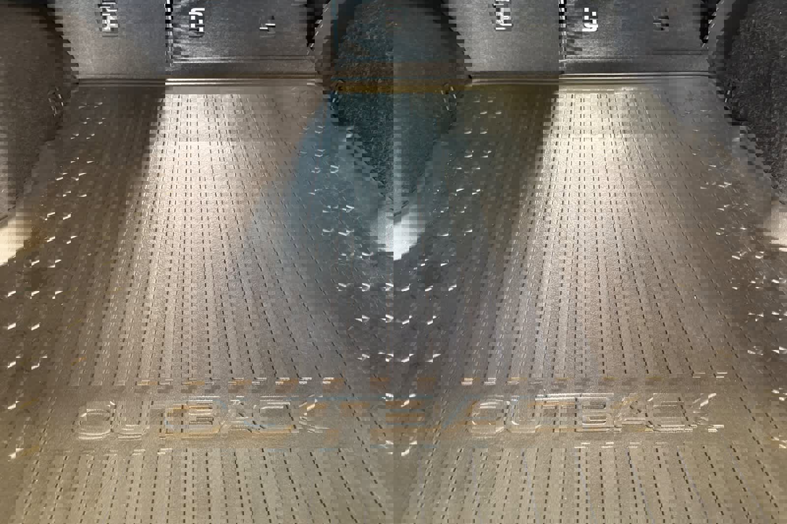 Used 2023 Subaru Outback Onyx Edition image 15