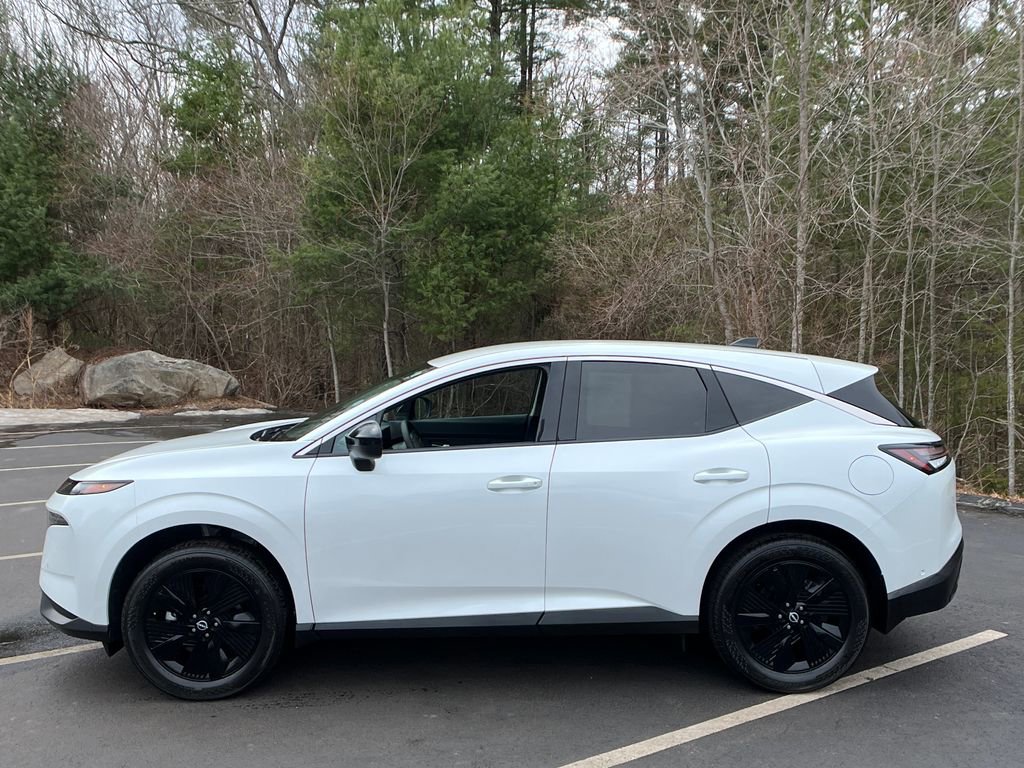 Used 2025 Nissan Murano SV w/ Cargo Package image 2