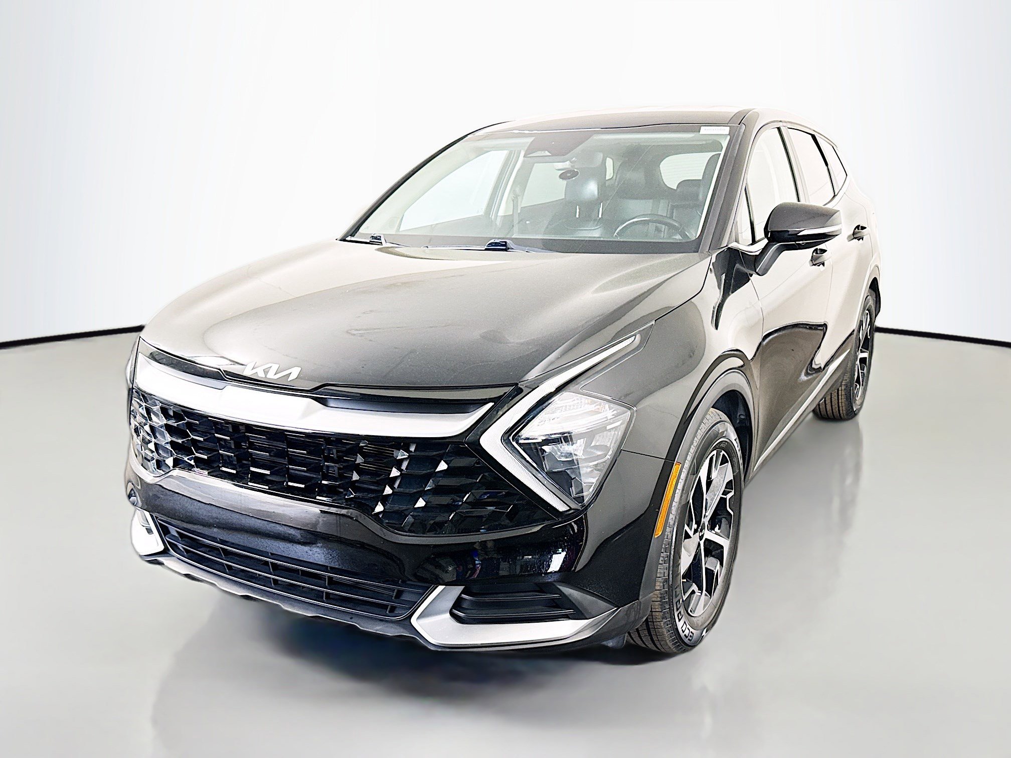 Used 2023 Kia Sportage EX image 4