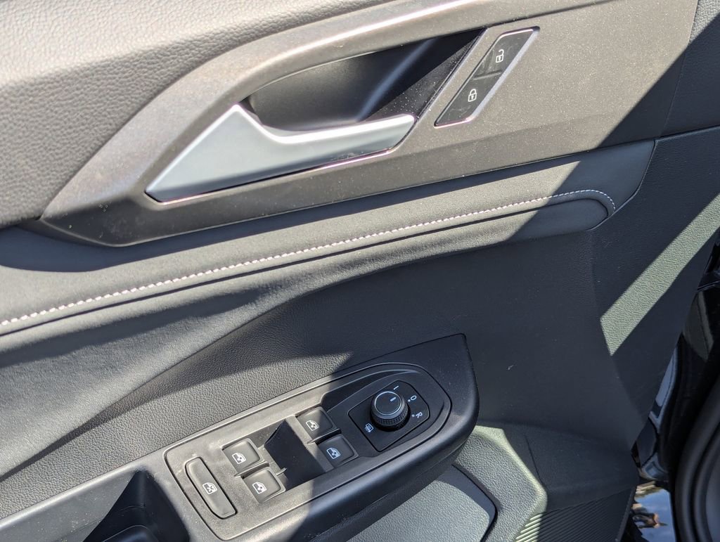 New 2026 Volkswagen Taos SE AWD/4WD image 11
