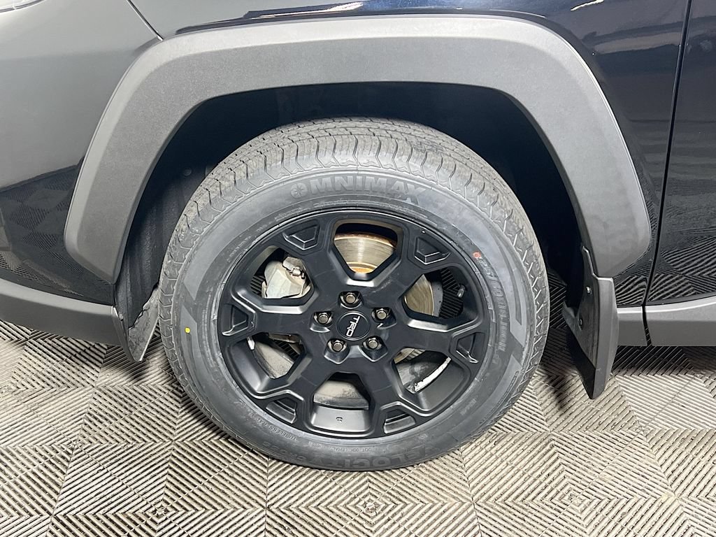 Certified 2022 Toyota RAV4 TRD Off-Road w/ TRD Off-Road Weather Package AWD/4WD image 27
