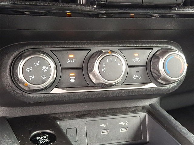 Used 2025 Nissan Kicks SV image 15