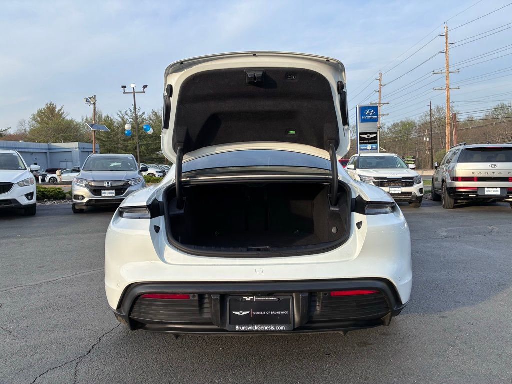 Used 2023 Porsche Taycan RWD image 11