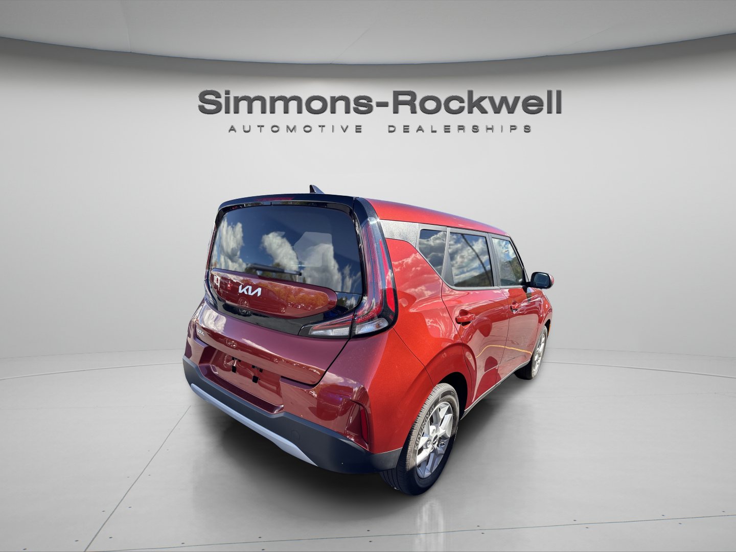 Used 2025 Kia Soul LX w/ LX Technology Package FWD image 5