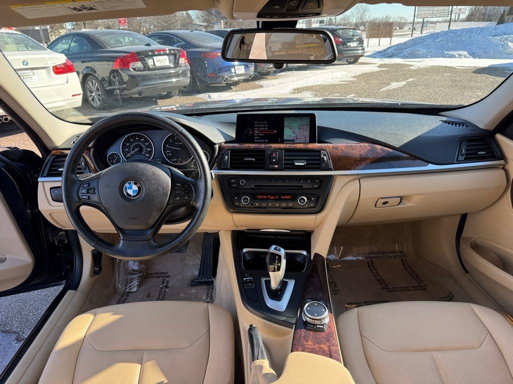 Used 2014 BMW 320i xDrive Sedan AWD/4WD image 30