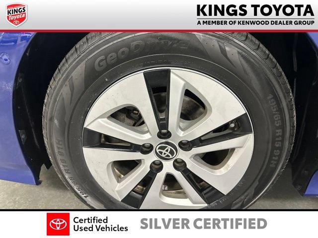 Certified 2017 Toyota Prius Four FWD image 26