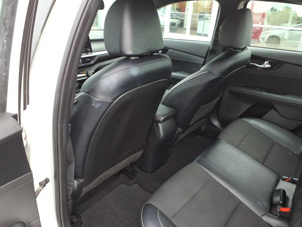 Used 2023 Kia Forte GT-Line FWD image 9