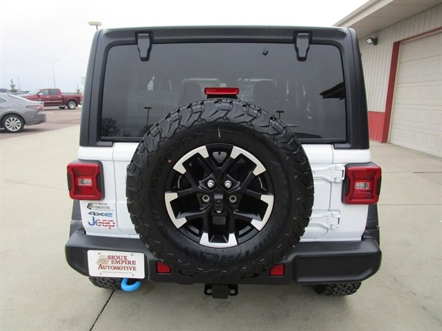 Used 2024 Jeep Wrangler Unlimited Rubicon 4xe image 8