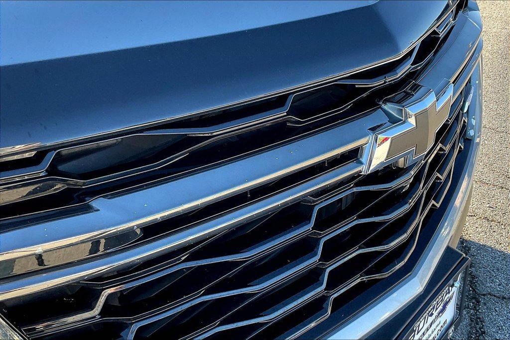 Used 2023 Chevrolet Traverse RS AWD/4WD image 26
