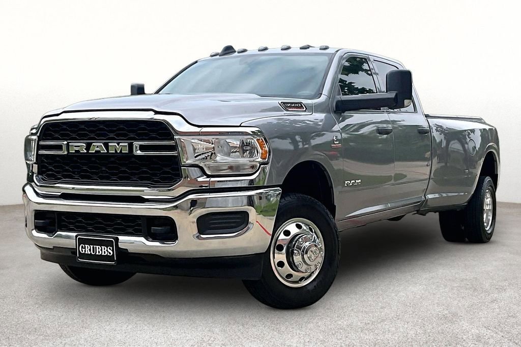 Used 2022 RAM 3500 Tradesman w/ Chrome Appearance Group AWD/4WD image 13
