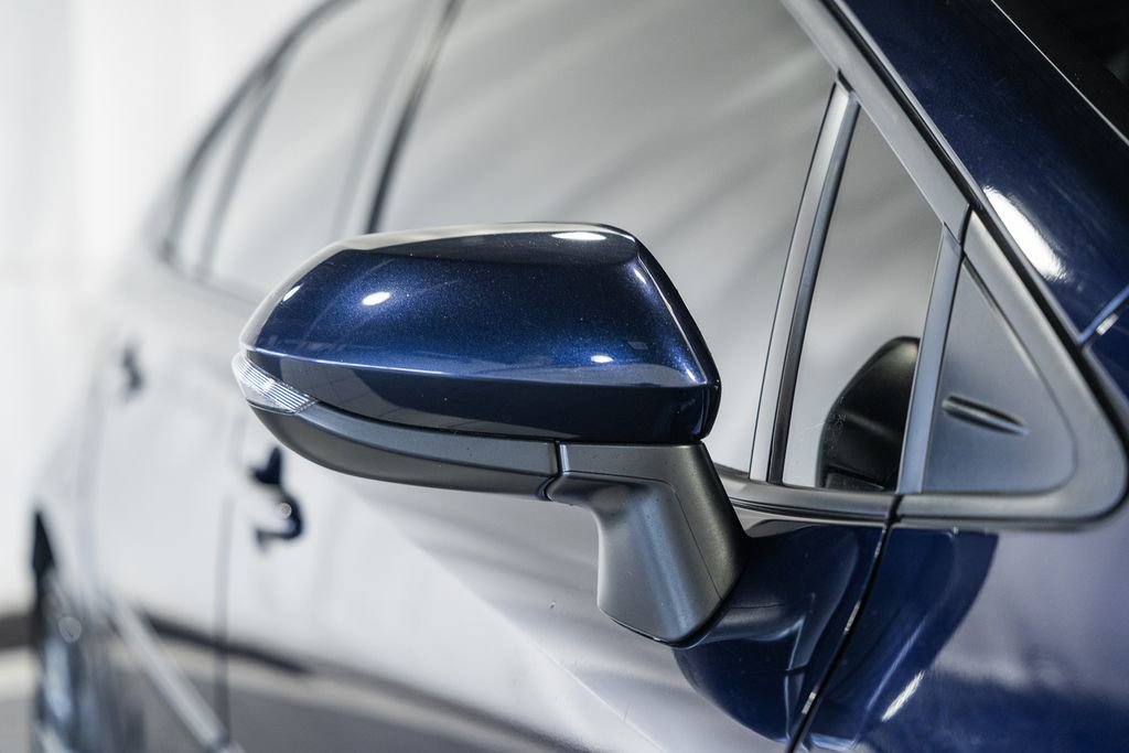 Used 2024 Toyota Corolla SE image 13