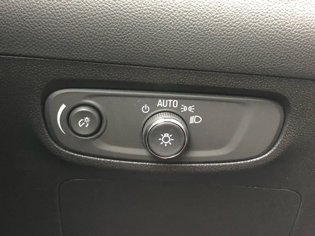 New 2025 Buick Encore GX Sport Touring w/ Comfort Package image 28