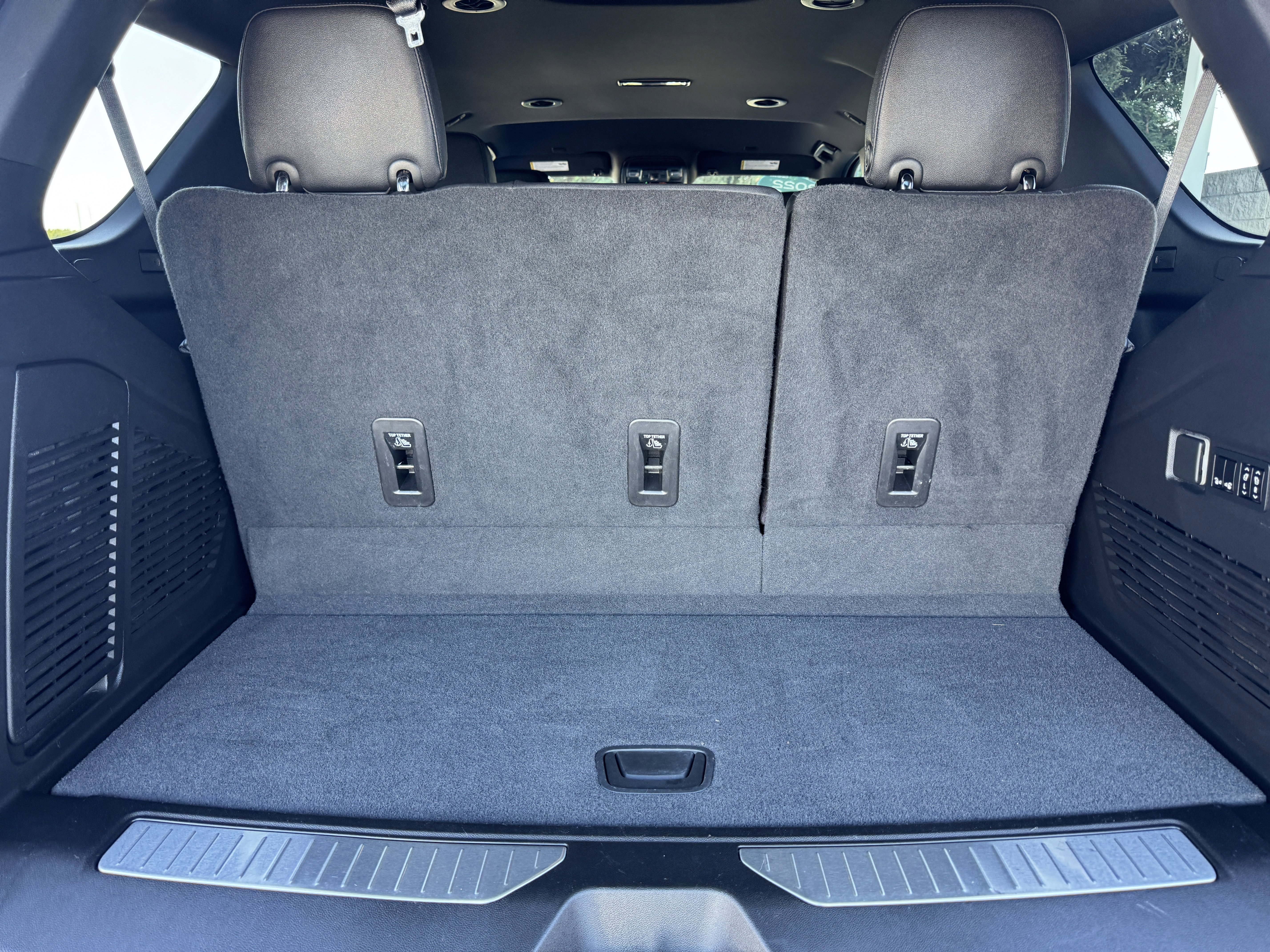 Certified 2022 Chevrolet Tahoe Z71 w/ Luxury Package image 19