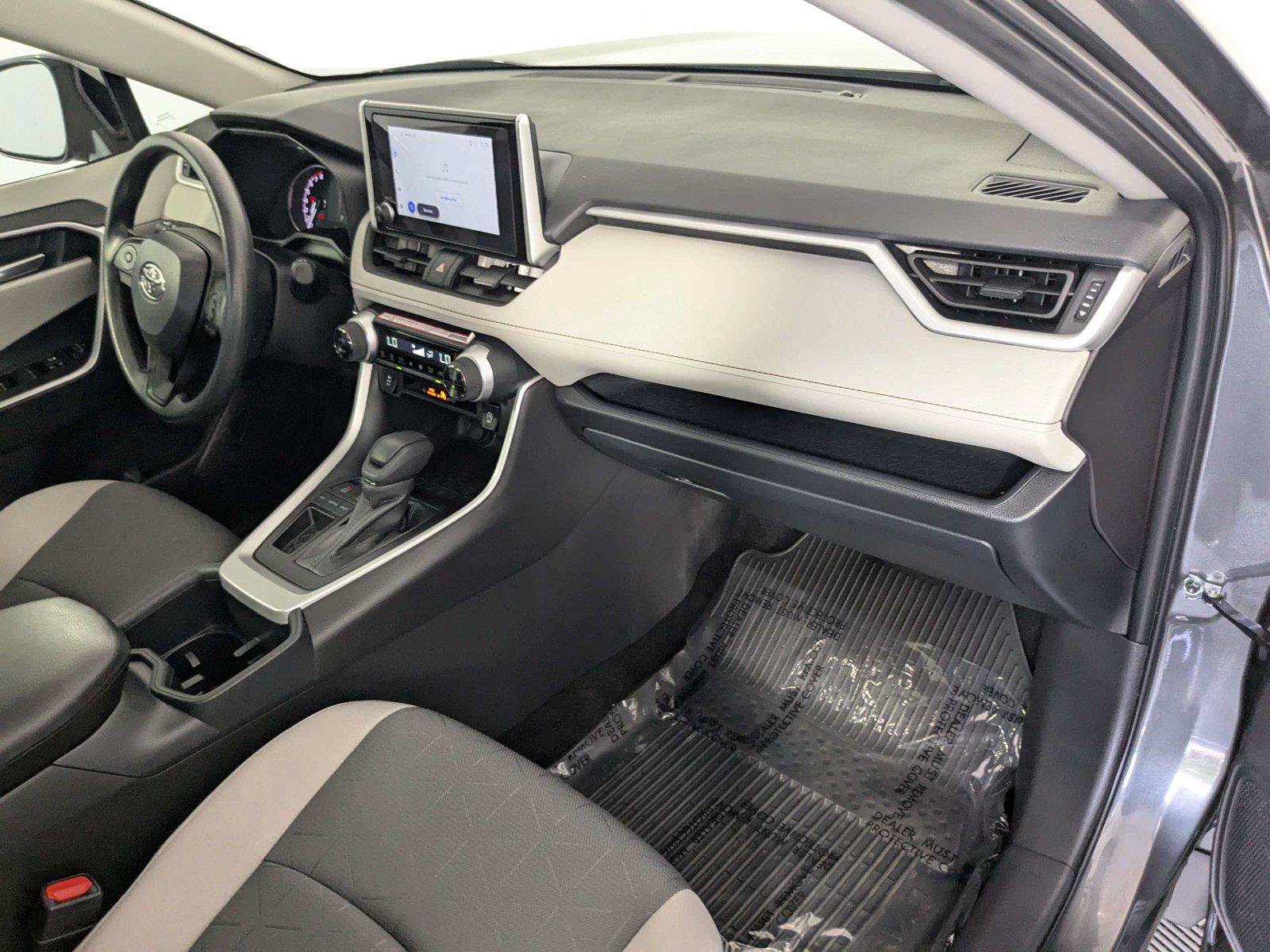 Certified 2025 Toyota RAV4 XLE w/ Convenience Package FWD image 33