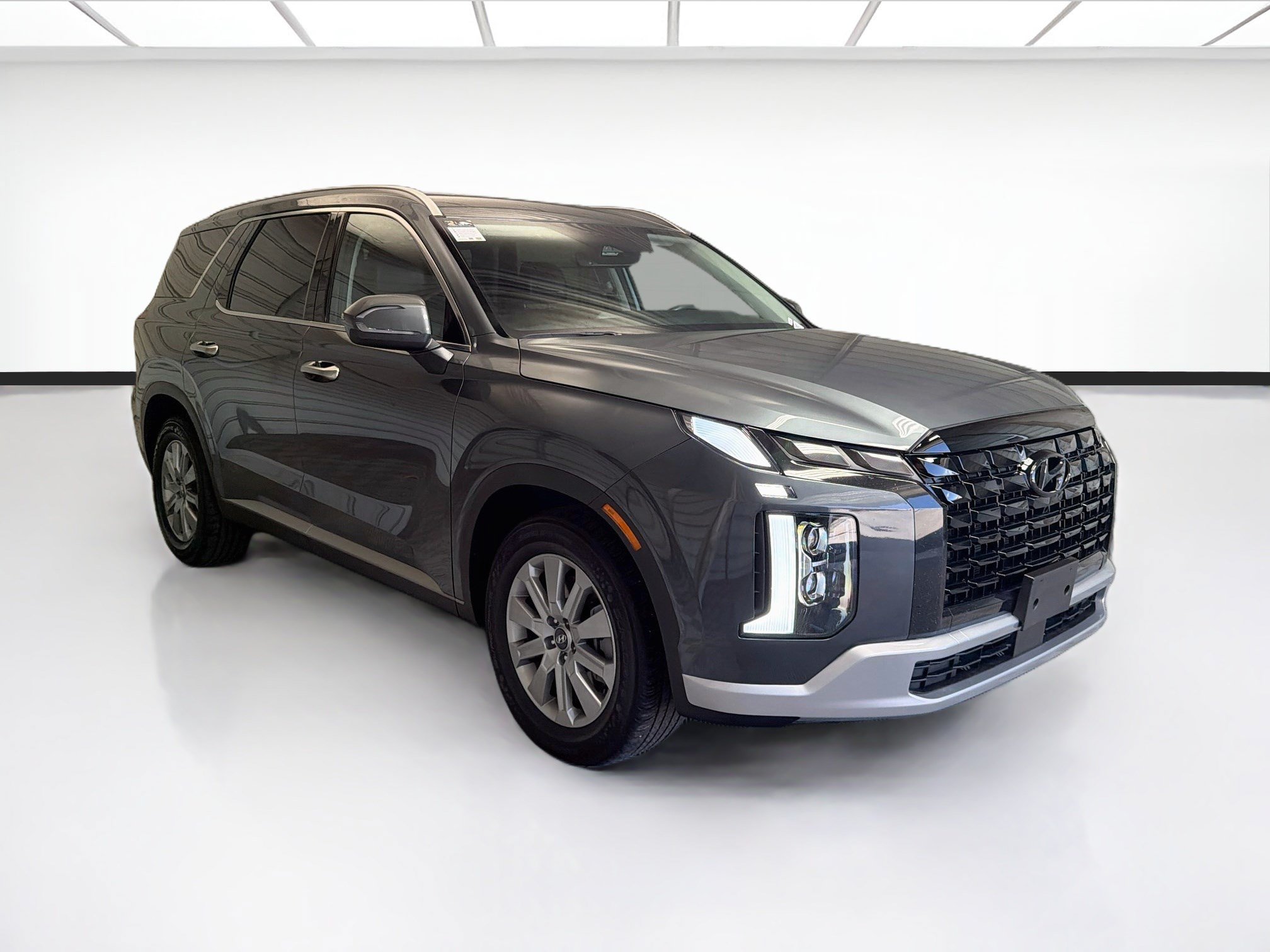 Used 2025 Hyundai Palisade SEL FWD image 3