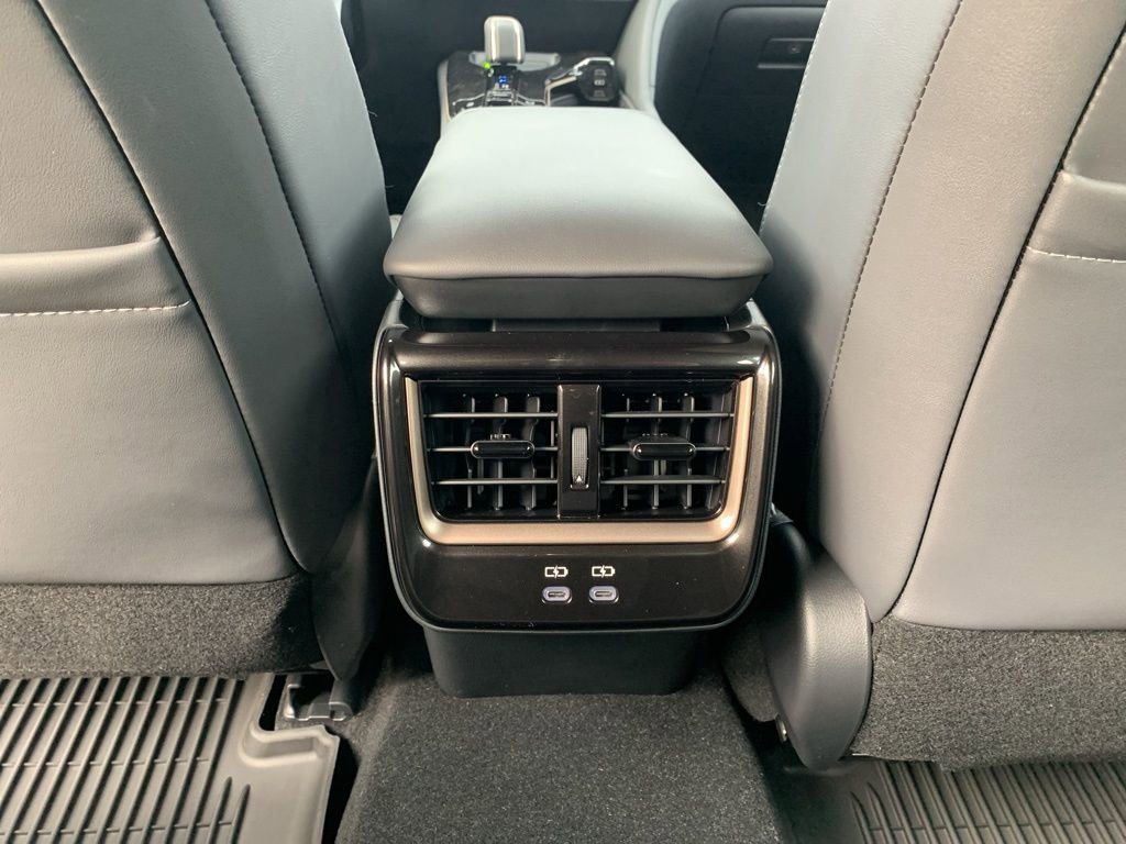 New 2025 Toyota Crown Signia image 14