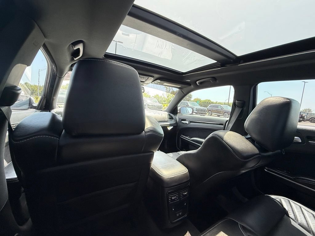 Used 2023 Chrysler 300 C RWD image 26