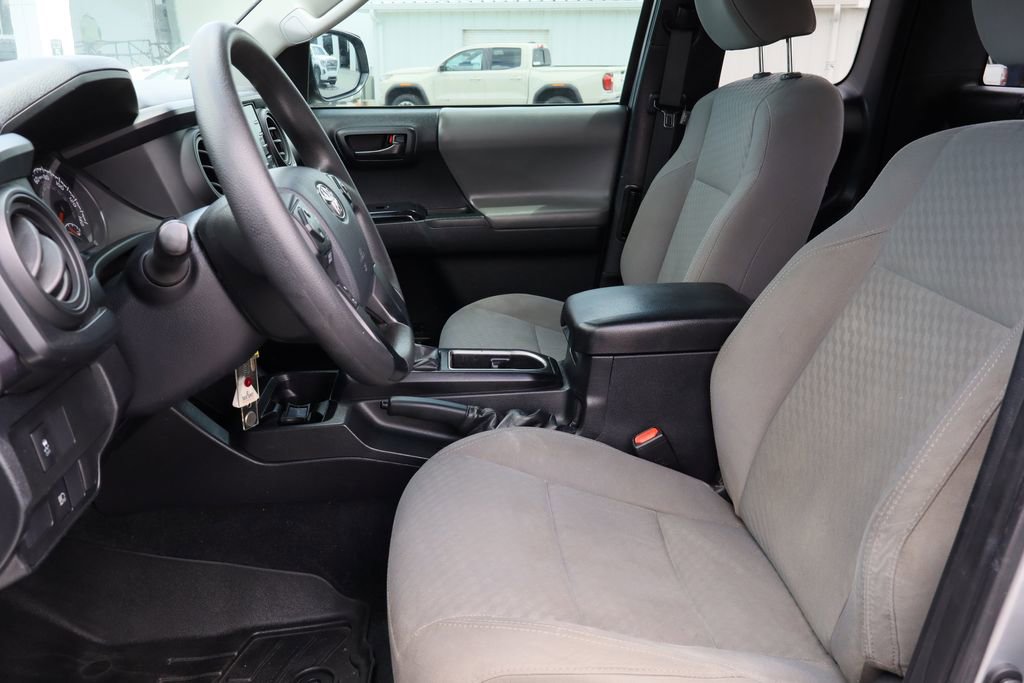 Used 2020 Toyota Tacoma SR image 20
