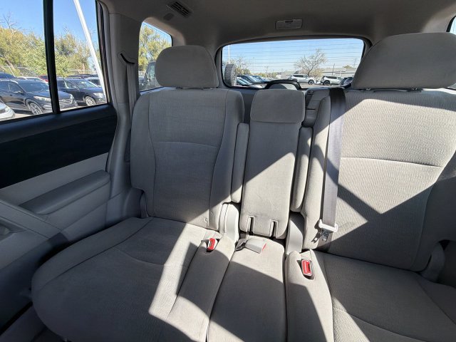 Used 2013 Toyota Highlander Plus w/ Protection Pkg AWD/4WD image 14