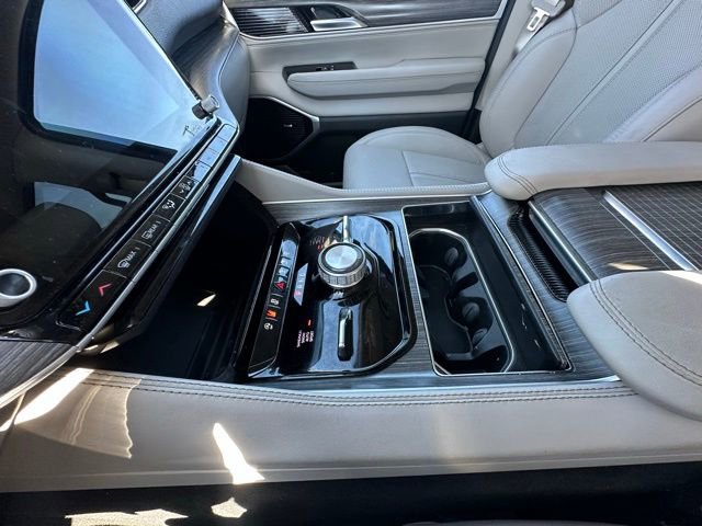 Used 2024 Jeep Wagoneer Series III w/ Premium Group I image 31