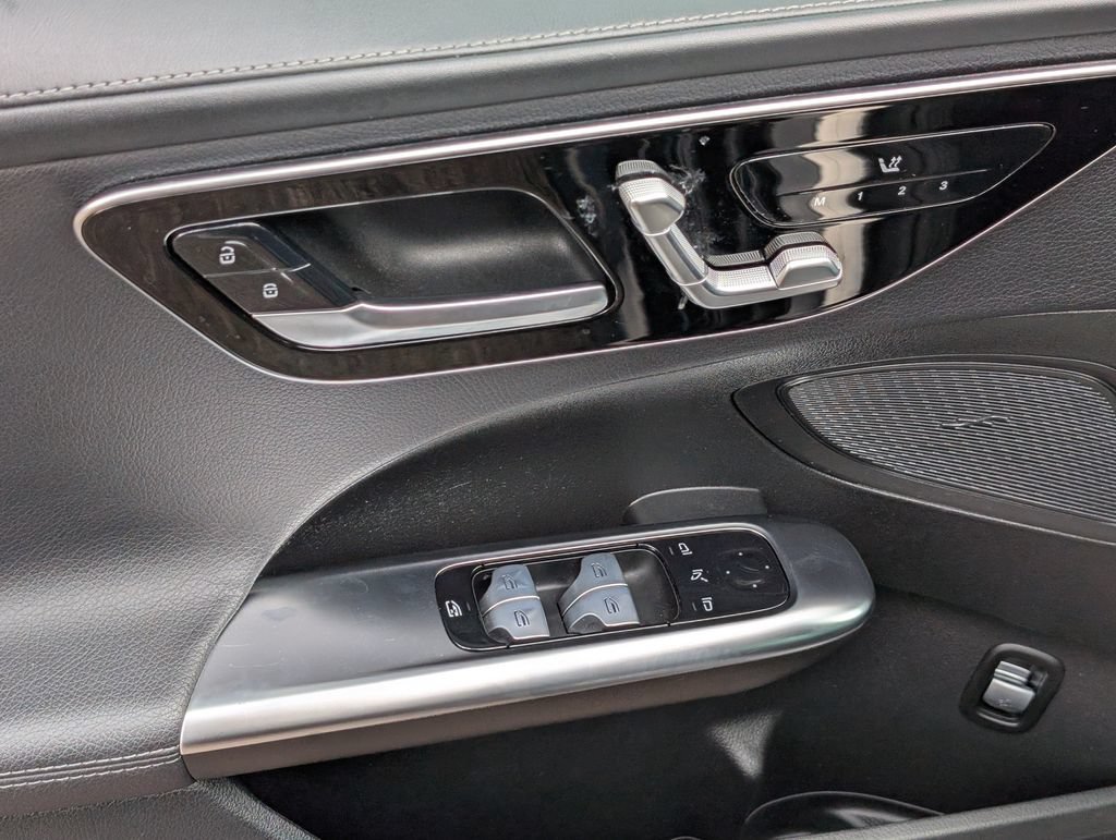 Certified 2023 Mercedes-Benz C 300 4MATIC Sedan image 23