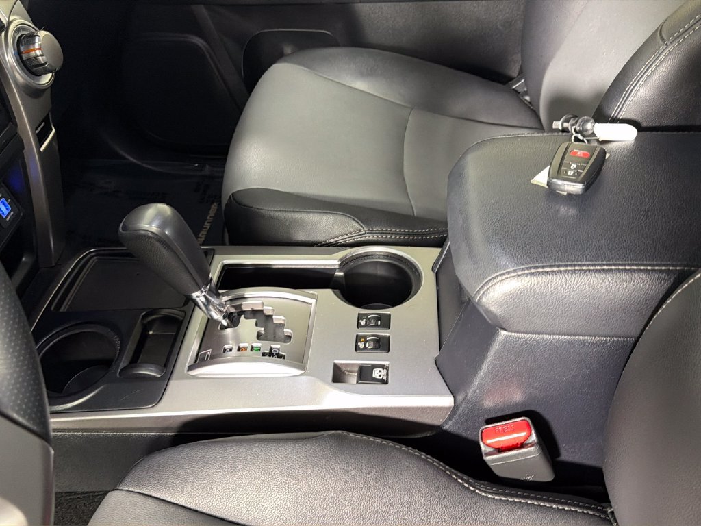 Used 2022 Toyota 4Runner SR5 Premium w/ Moonroof Package RWD image 25