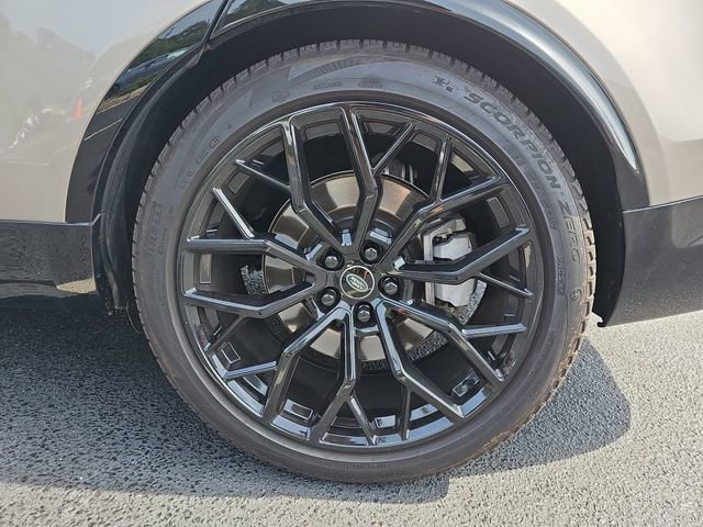 Used 2021 Land Rover Discovery HSE R-Dynamic AWD/4WD image 9