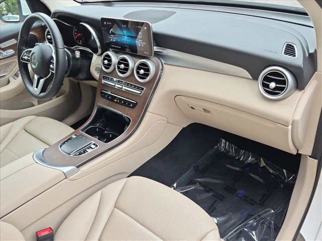Used 2022 Mercedes-Benz GLC 300 4MATIC image 21