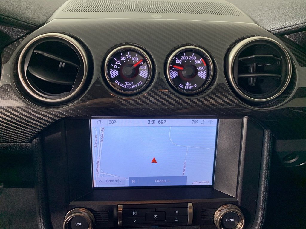 Used 2020 Ford Mustang Shelby GT500 w/ Carbon Fiber Track Pack image 24