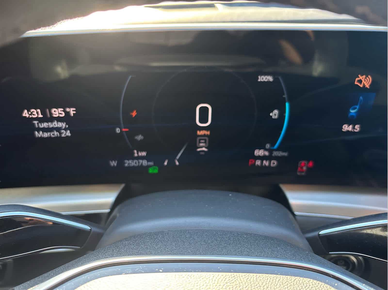 Used 2024 Cadillac Lyriq Luxury image 28